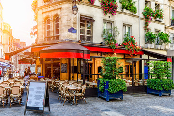 eat in paris